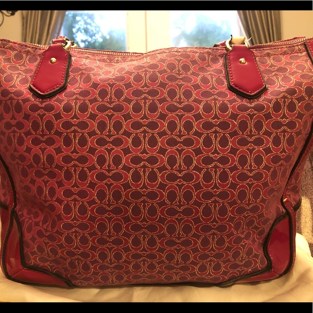 Authentic Coach Purse damaged straps